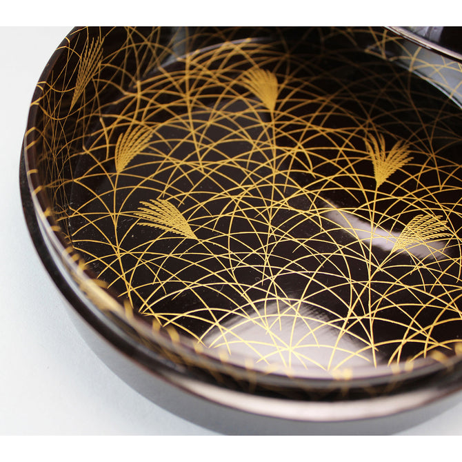 月薄蒔絵鏡巣　長野横笛【Mirror box with moon and silvergrass design by Outeki Nagano】 [k0373]