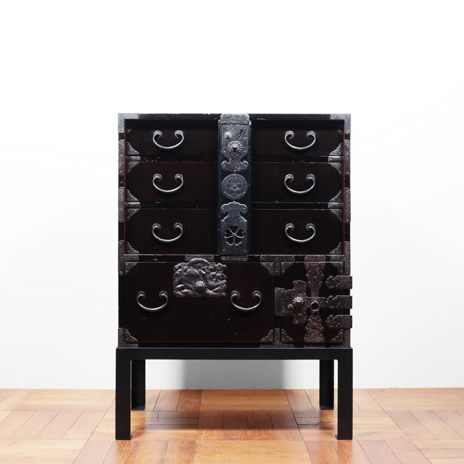 時代箪笥／黒塗庄内閂付小箪笥　スタンド付き【Small chest with metal stand】 [j1205]　Japanese Antique Furniture