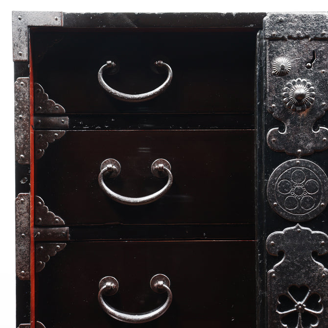 時代箪笥／黒塗庄内閂付小箪笥　スタンド付き【Small chest with metal stand】 [j1205]　Japanese Antique Furniture