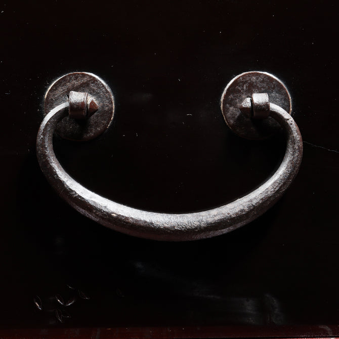 時代箪笥／黒塗庄内閂付小箪笥　スタンド付き【Small chest with metal stand】 [j1205]　Japanese Antique Furniture