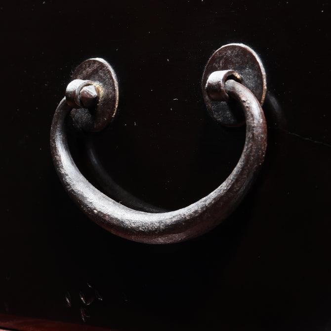 時代箪笥／黒塗庄内閂付小箪笥　スタンド付き【Small chest with metal stand】 [j1205]　Japanese Antique Furniture
