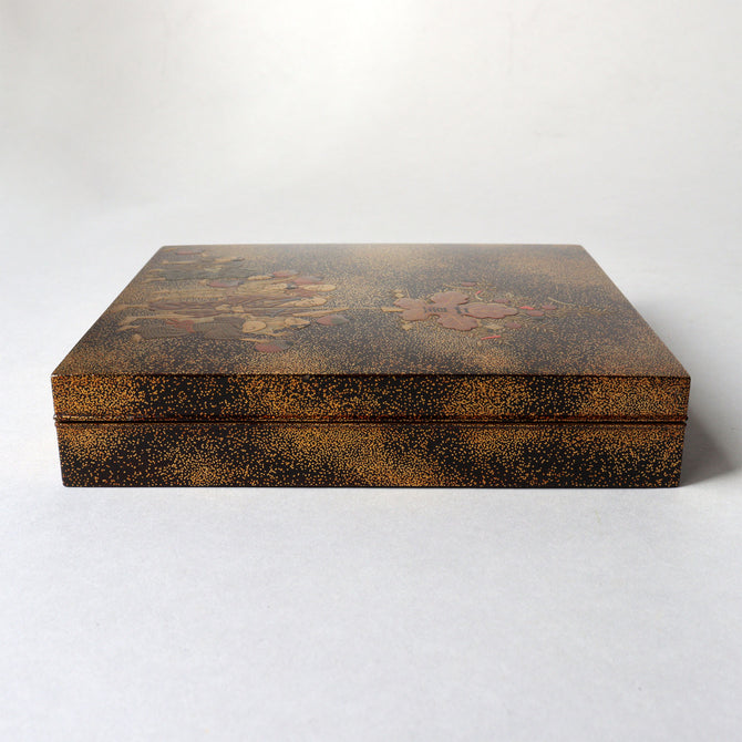 平目地蒔絵七夕梶の葉流し硯箱【SUZURIBAKO (inkstone case) with TANABATA design 】[k0608]