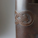 会田富康作　青銅筒形花入【 Bronze vase by Tomiyasu Aida】 [k0609]
