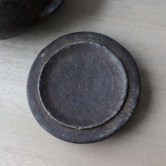 朝鮮　三足石鍋　【Korean stone pot】