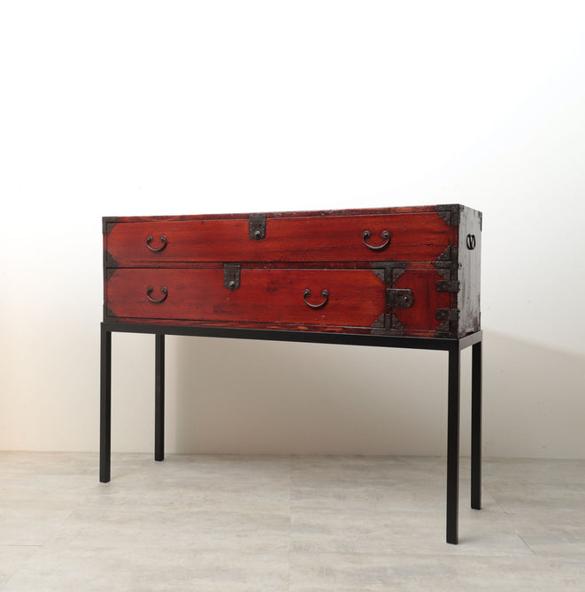 時代箪笥／刀箪笥（嘉永六年墨書き）　スタンド付き【Edo era KATANA chest with metal stand】 [j1206]　Japanese Antique Furniture