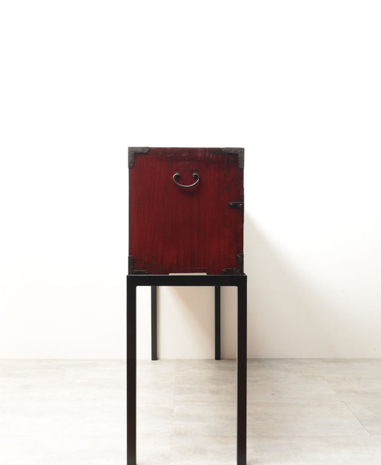 時代箪笥／刀箪笥（嘉永六年墨書き）　スタンド付き【Edo era KATANA chest with metal stand】 [j1206]　Japanese Antique Furniture
