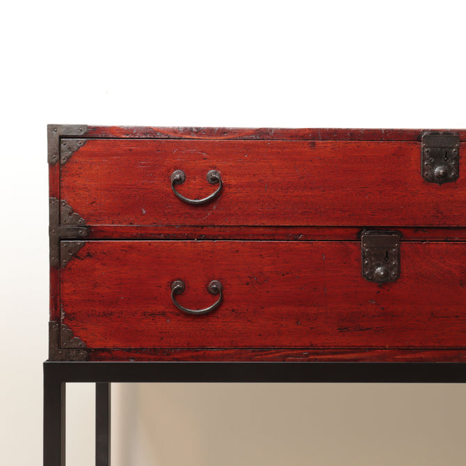 時代箪笥／刀箪笥（嘉永六年墨書き）　スタンド付き【Edo era KATANA chest with metal stand】 [j1206]　Japanese Antique Furniture
