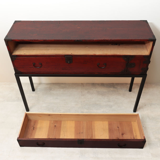 時代箪笥／刀箪笥（嘉永六年墨書き）　スタンド付き【Edo era KATANA chest with metal stand】 [j1206]　Japanese Antique Furniture