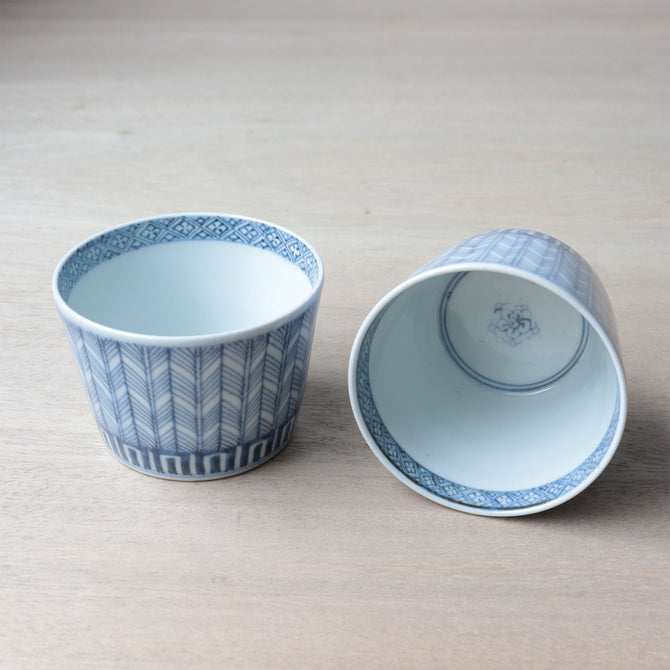 矢羽根文様蕎麦猪口　一客　【OLD IMARI SOBA CHOKO -soba noodle cup 1pc】[p0354]
