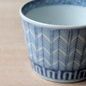矢羽根文様蕎麦猪口　一客　【OLD IMARI SOBA CHOKO -soba noodle cup 1pc】[p0354]