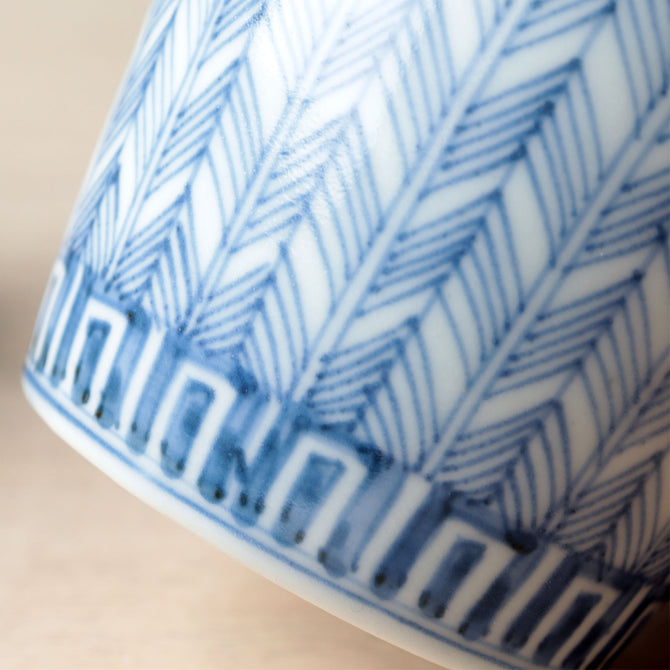 矢羽根文様蕎麦猪口　一客　【OLD IMARI SOBA CHOKO -soba noodle cup 1pc】[p0354]