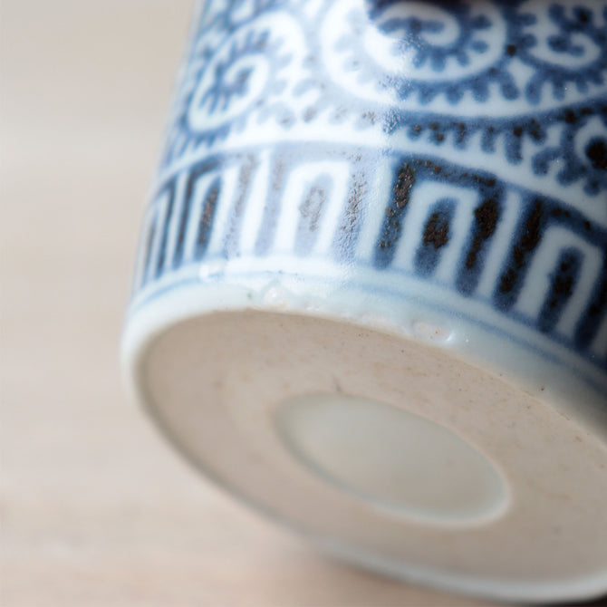 古伊万里蛸唐草紋様蕎麦猪口　1客【OLD IMARI SOBA CHOKO -soba noodle cup 1pc】[p0350]