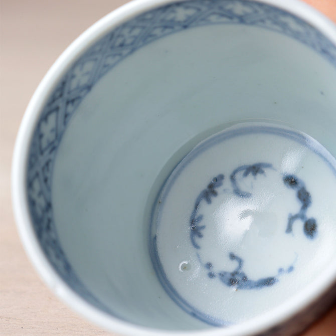 古伊万里蛸唐草紋様蕎麦猪口　1客【OLD IMARI SOBA CHOKO -soba noodle cup 1pc】[p0350]