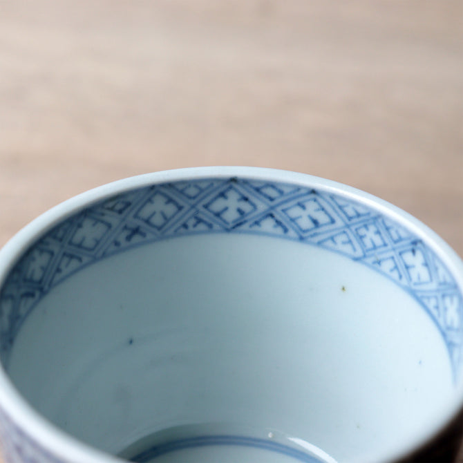 古伊万里蛸唐草紋様蕎麦猪口　1客【OLD IMARI SOBA CHOKO -soba noodle cup 1pc】[p0350]
