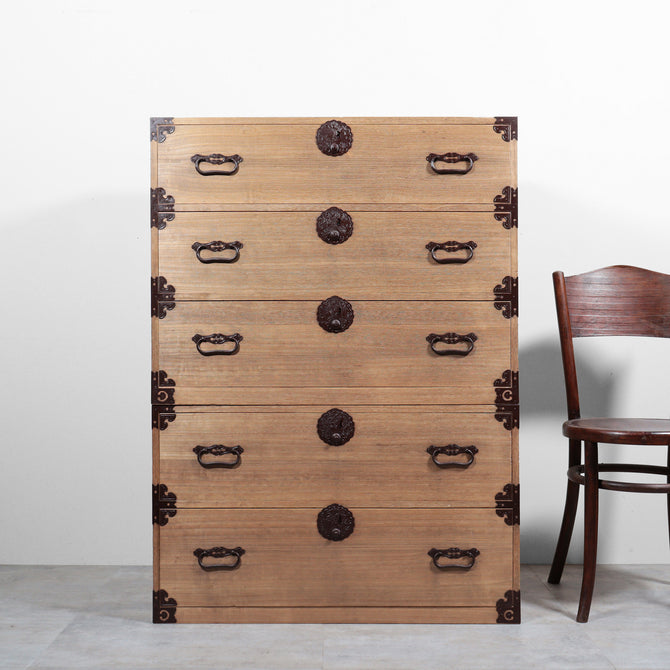 時代箪笥／庄内桐重ね衣裳箪笥【 SHONAI KIRI clothing chest 】 [j1212]　Japanese Antique Furniture