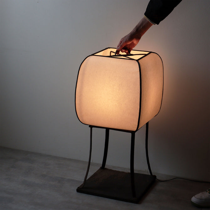 鉄行灯　【ANDON　paer-covered lantern】
