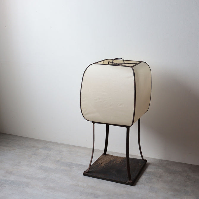 鉄行灯　【ANDON　paer-covered lantern】