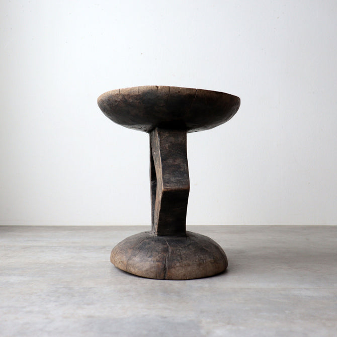 アフリカンスツール ジンバブエ　トンガ族の椅子　【African Stool】[f0308]