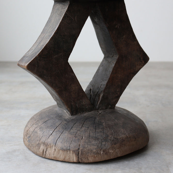 アフリカンスツール ジンバブエ　トンガ族の椅子　【African Stool】[f0308]