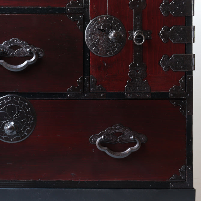 米沢桜紋金具小箪笥　スタンド付き【Yonezawa smallchest with metal stand】 [j1213]　Japanese Antique Furniture