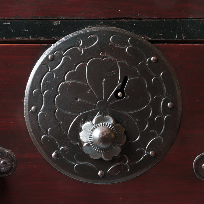 米沢桜紋金具小箪笥　スタンド付き【Yonezawa smallchest with metal stand】 [j1213]　Japanese Antique Furniture