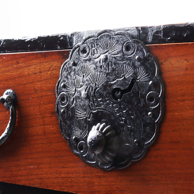 庄内小箪笥　スタンド付き【Shounai small chest with metal stand】 [j1214]　Japanese Antique Furniture