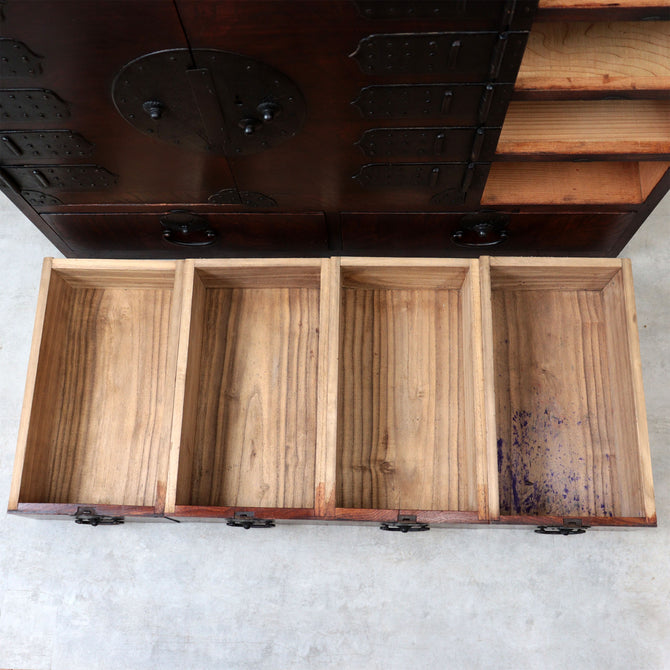 時代箪笥／欅帳場箪笥【KEYAKI CHŌBA-DANSU Merchant's chest】 [j1216]Japanese Antique Furniture