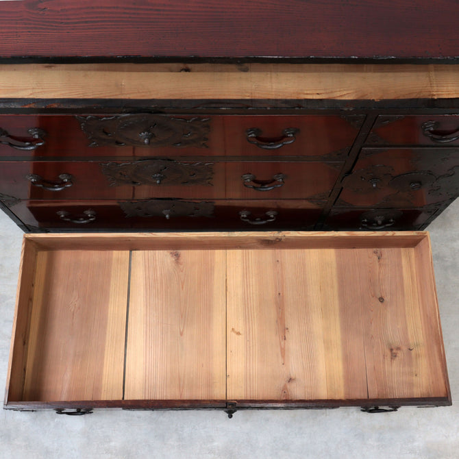 時代箪笥／仙台菊菱紋衣裳箪笥【 SENDAI clothing chest 】 [j0974]Japanese Antique Furniture