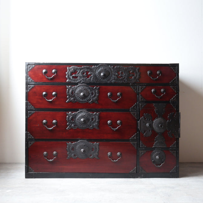 時代箪笥／仙台菊菱紋衣裳箪笥【 SENDAI clothing chest 】 [j0974]Japanese Antique Furniture