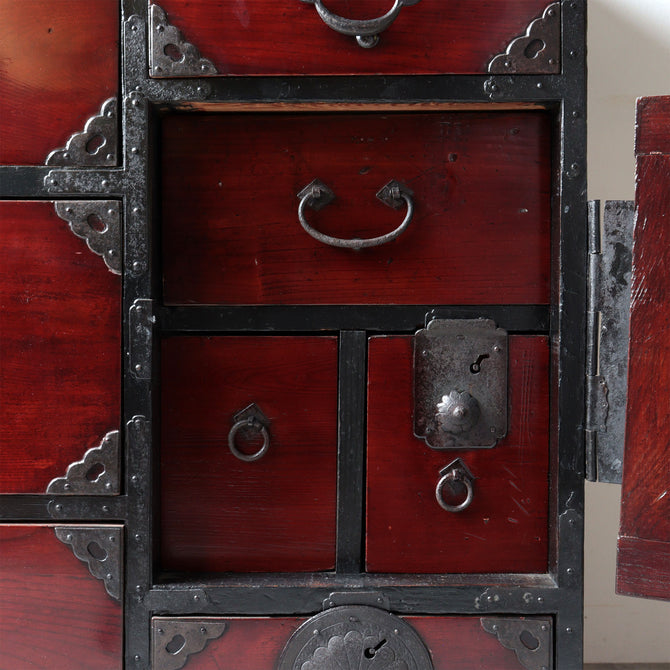 時代箪笥／仙台菊菱紋衣裳箪笥【 SENDAI clothing chest 】 [j0974]Japanese Antique Furniture