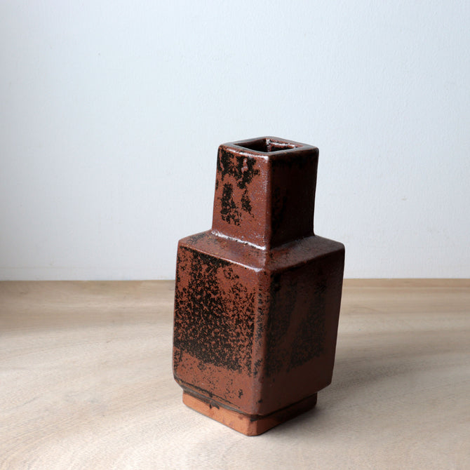益子 角壷　白石蒋 作【 Square pot by Takashi Shiraishi 】 [k0617]