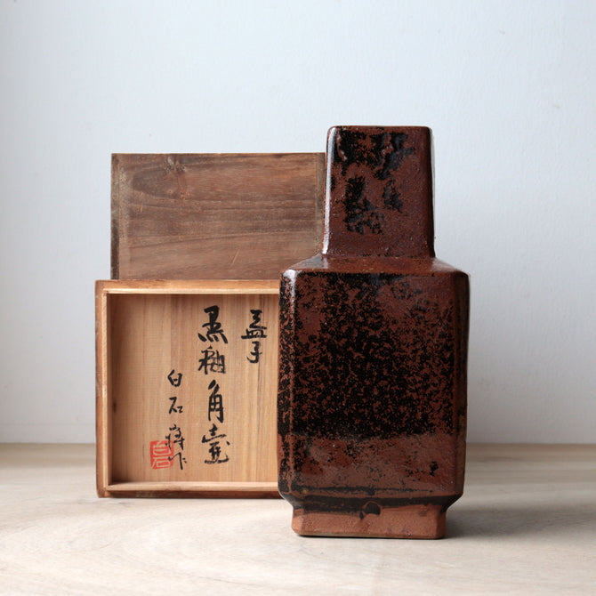 益子 角壷　白石蒋 作【 Square pot by Takashi Shiraishi 】 [k0617]