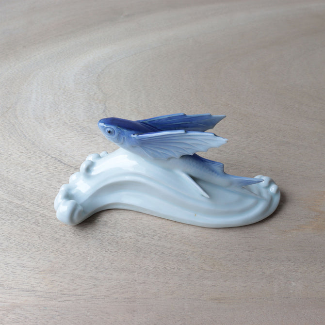 飛魚　宮永東山作【 Flying Fish by Tōzan Miyanaga】 [k0619]