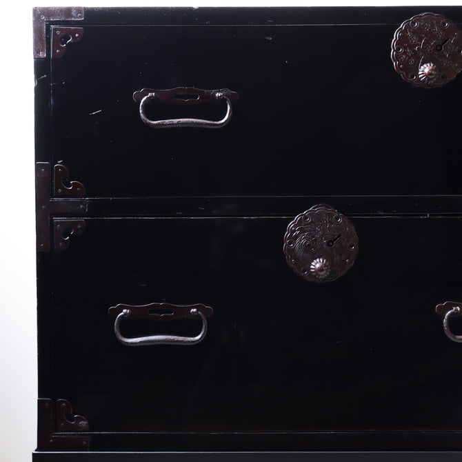 時代箪笥／庄内衣裳箪笥【Shounai clothing chest with metal stand】 [j1219]Japanese Antique Furniture