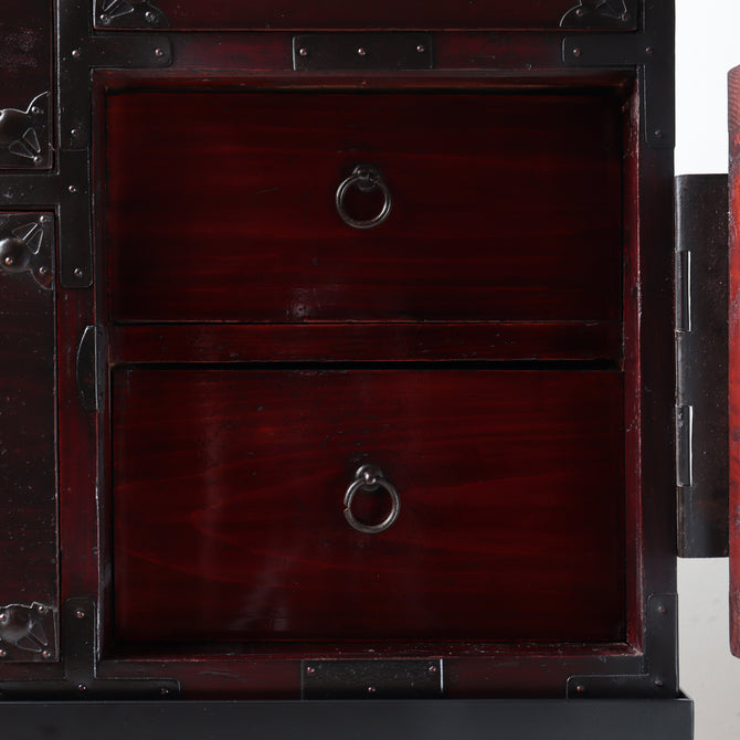 時代箪笥／米沢桜紋衣裳箪笥　スタンド付き【Yonezawa clothing chest with metal stand 】 [j1220]　Japanese Antique Furniture