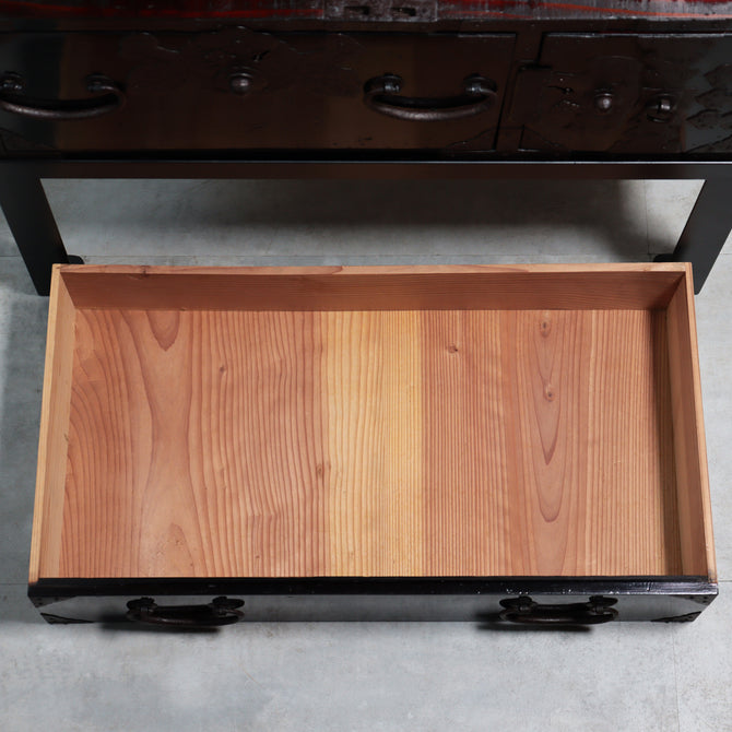 時代箪笥／黒塗庄内閂付小箪笥　スタンド付き【Small chest with metal stand】 [j1221]　Japanese Antique Furniture