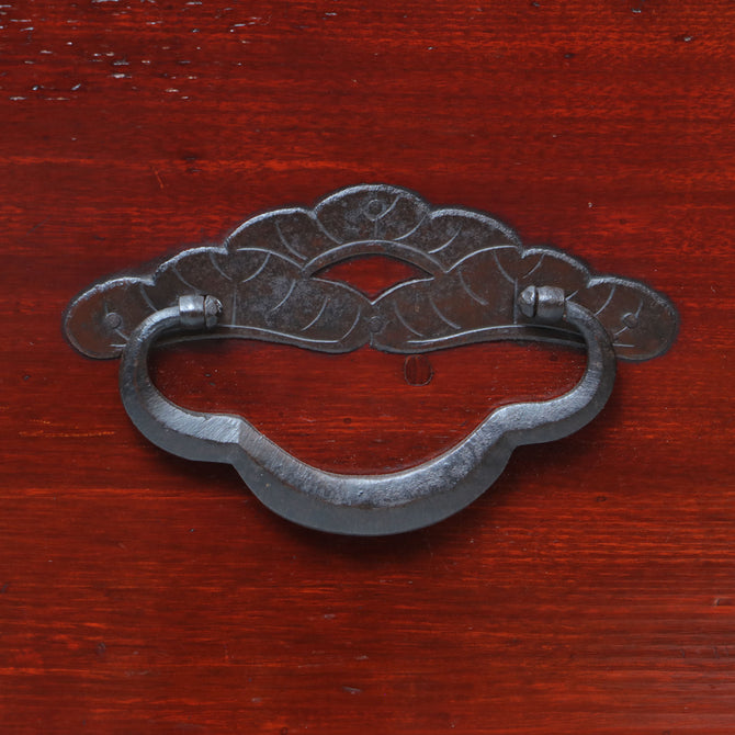 時代箪笥／米沢桜丸衣裳箪笥　スタンド付き【Yonezawa clothing chest with metal stand 】 [j1211]　Japanese Antique Furniture