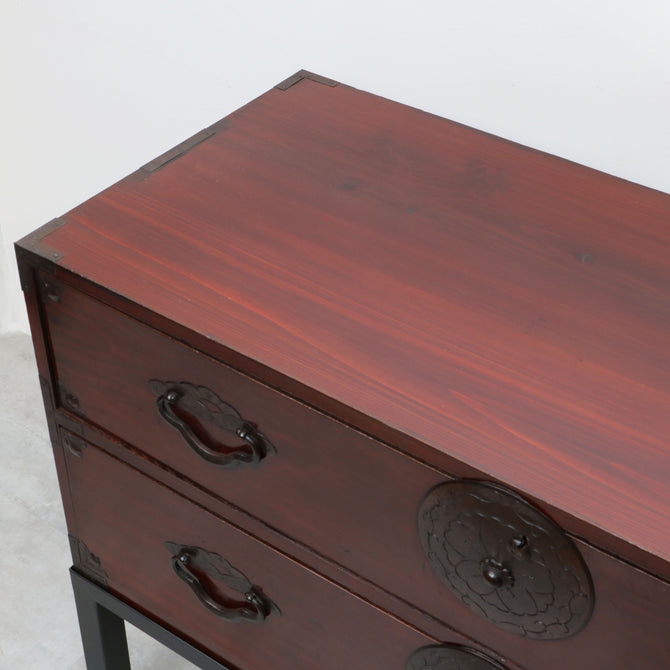 時代箪笥／米沢桜丸衣裳箪笥　スタンド付き【Yonezawa clothing chest with metal stand 】 [j1211]　Japanese Antique Furniture