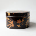 州浜形桜花紅葉図蒔絵箱[k0569]【Lacuerd small box design of cherry blossoms and maple leaves 】