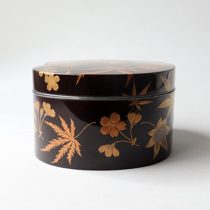 州浜形桜花紅葉図蒔絵箱[k0569]【Lacuerd small box design of cherry blossoms and maple leaves 】