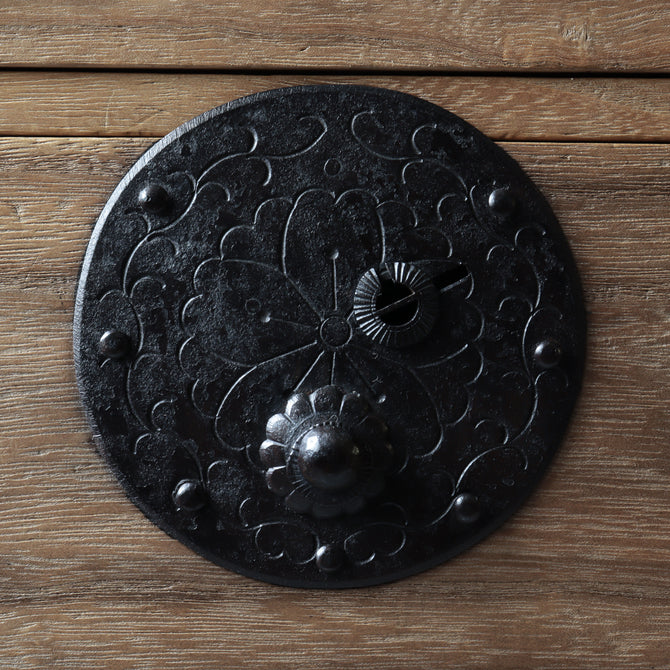 時代箪笥／米沢桜紋桐小箪笥　スタンド付き【YONEZAWA Small chest with metal stand】 [j1227]　Japanese Antique Furniture