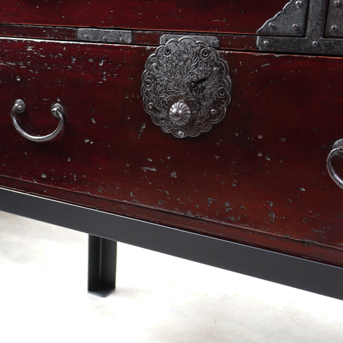 時代箪笥／庄内雪輪紋小箪笥　スタンド付き【SHOUNAI Small chest with metal stand】 [j1228]Japanese Antique Furniture