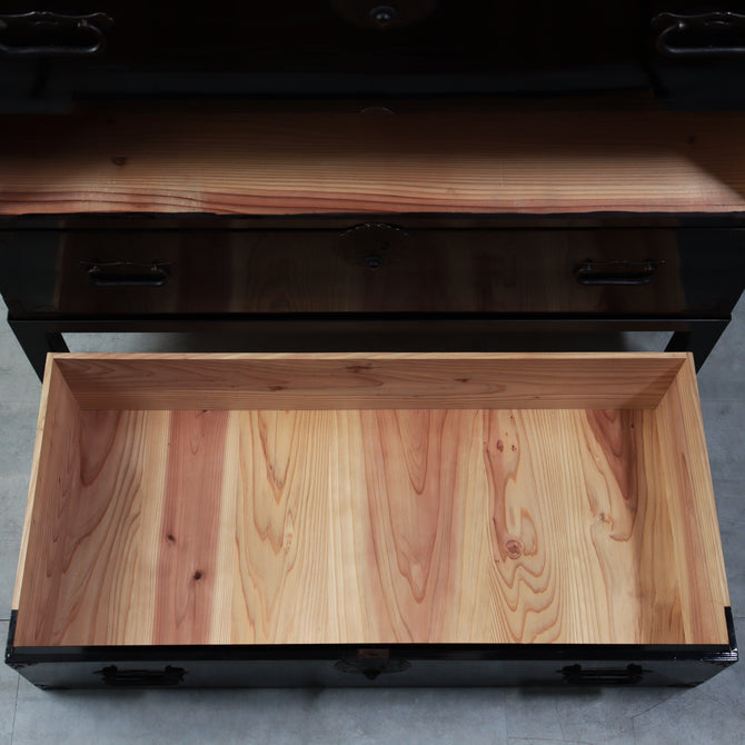 時代箪笥／庄内衣裳箪笥　スタンド付き【Shounai clothing chest with metal stand】 [j1231]Japanese Antique Furniture