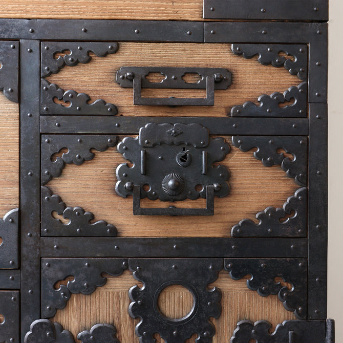 時代箪笥／総桐佐渡衣裳箪笥  [j1191]【 Sado clothing chest -Japanese antique furniture】