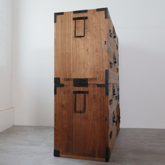 時代箪笥／総桐佐渡衣裳箪笥  [j1191]【 Sado clothing chest -Japanese antique furniture】