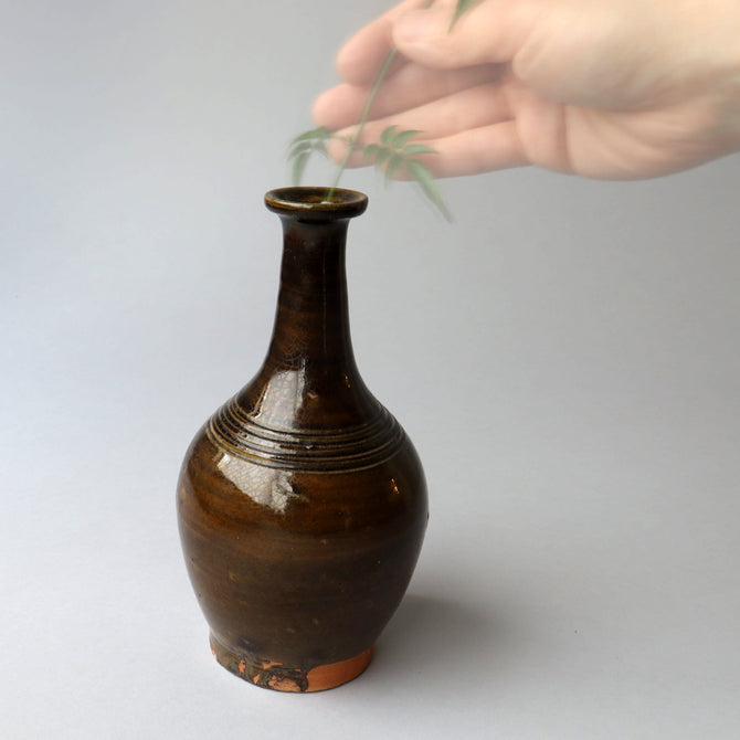 壺屋焼　褐釉瓶子　［p0317］