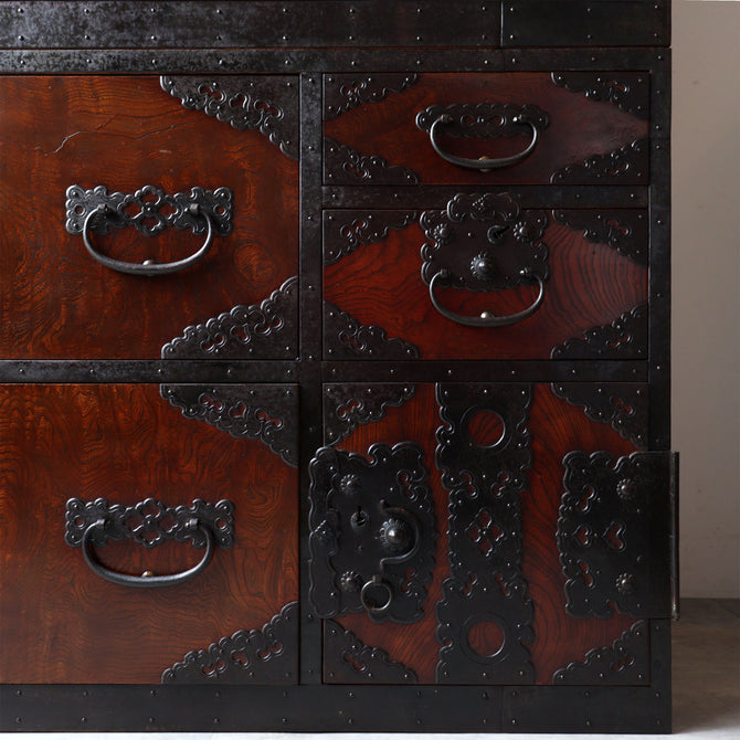 時代箪笥／佐渡衣裳箪笥  [j1194]【 Sado clothing chest -Japanese antique furniture】