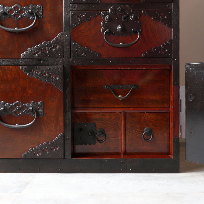 時代箪笥／佐渡衣裳箪笥  [j1194]【 Sado clothing chest -Japanese antique furniture】