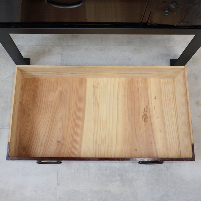 時代箪笥／黒塗閂付小箪笥　スタンド付き【Small chest with metal stand】 [j1195]　Japanese Antique Furniture