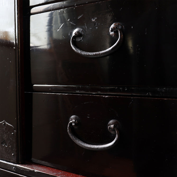 時代箪笥／黒塗閂付小箪笥　スタンド付き【Small chest with metal stand】 [j1195]　Japanese Antique Furniture
